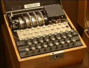 La machine Enigma à 4 rotors