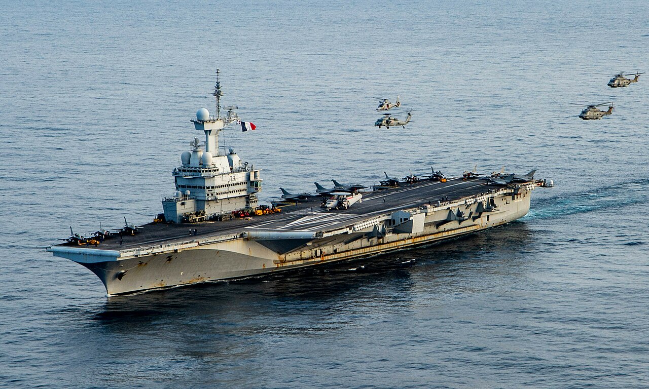 Le porte-avion Charles de Gaulle en avril 2022