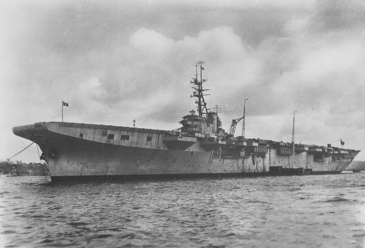 L'Arromanches ex Colossus